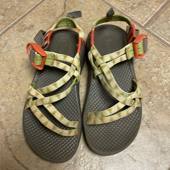 EUC Chaco sandals size 13 kids - Picture 1 of 4